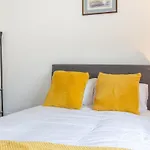 Lovely 2 Bed Apartment Close To City Centre