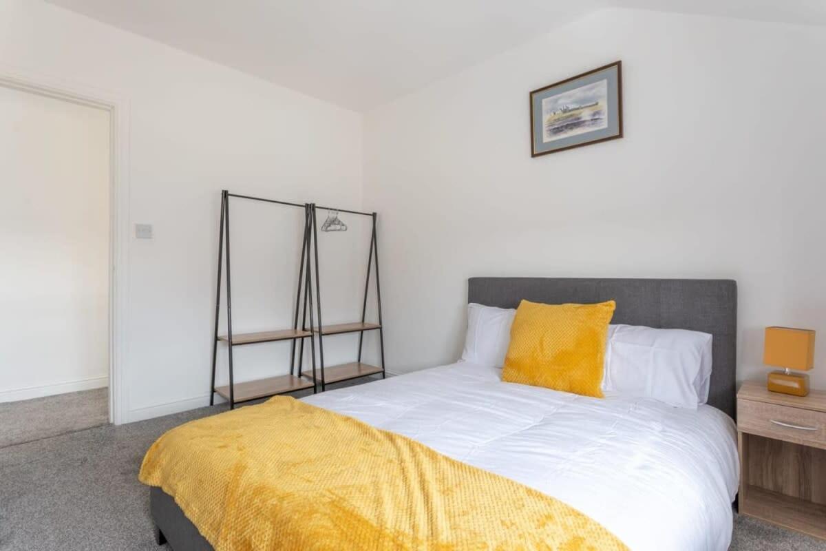 Lovely 2 Bed Close To Centre Bradford (West Yorkshire)