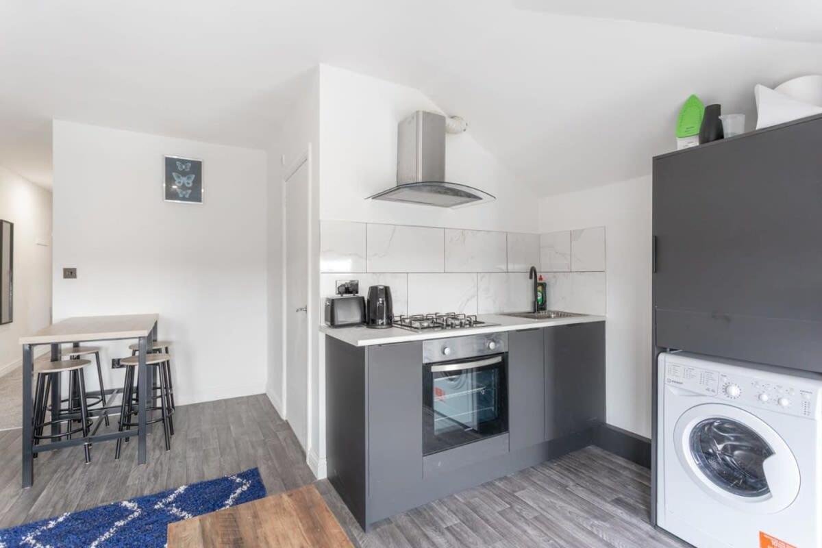 Apartment Lovely 2 Bed Close To Centre *